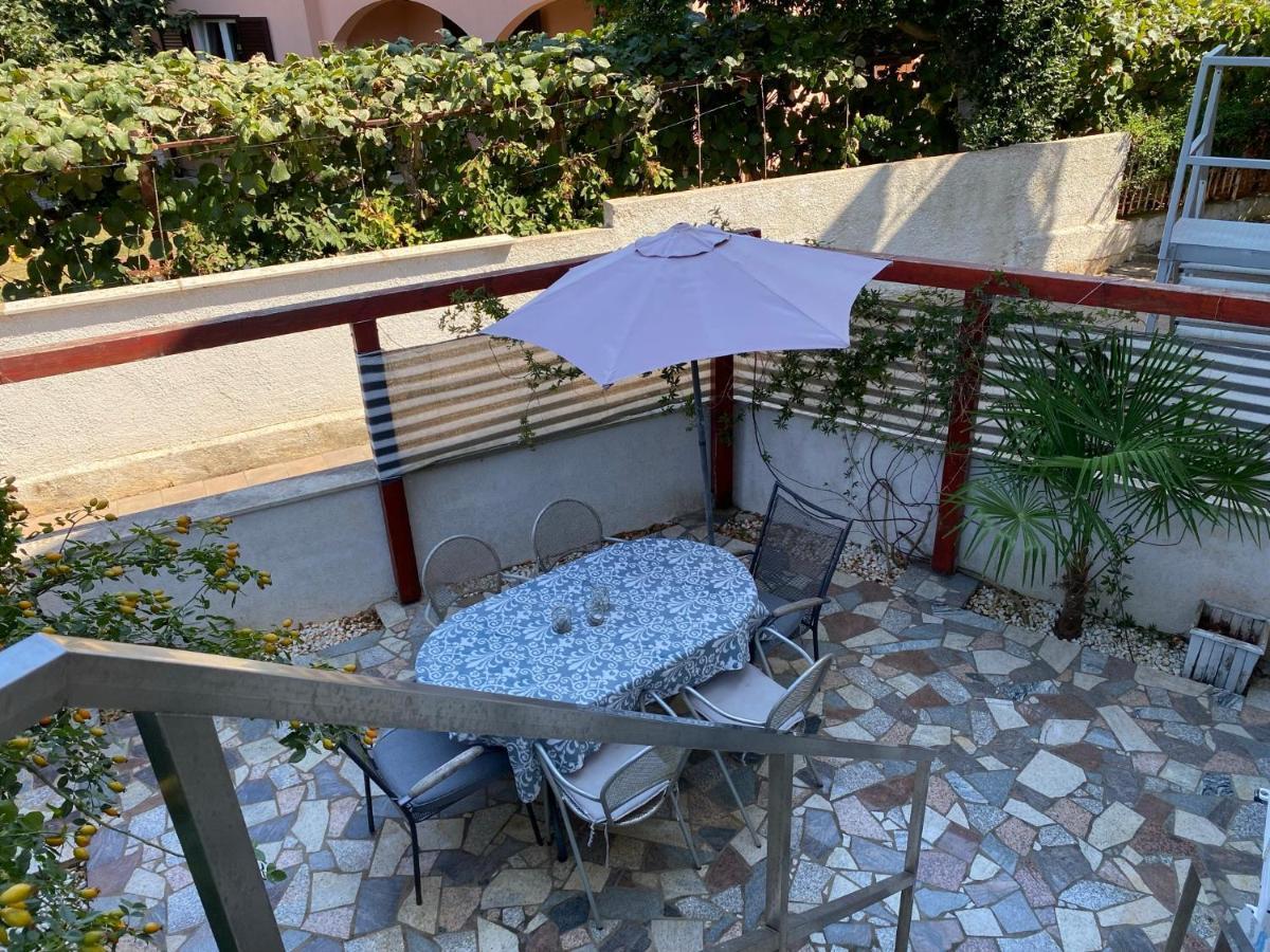 Casa Rosa Apartment บานโจเล ภายนอก รูปภาพ